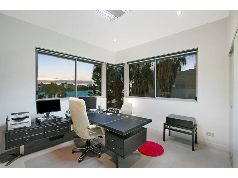 47 Waterline Crescent, Bulimba QLD 4171