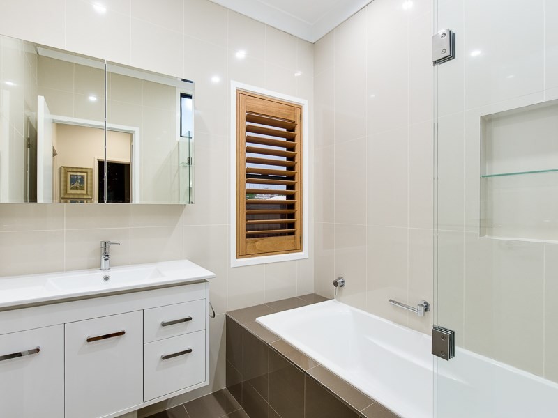7 Bulimba Street, Bulimba QLD 4171
