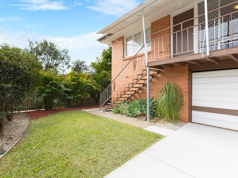 2/6 Ware Street, Annerley QLD 4103