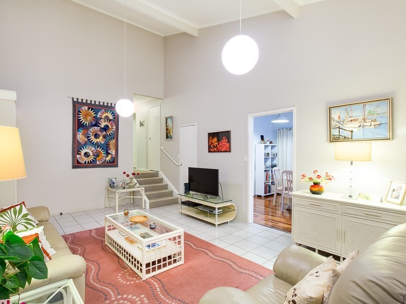 16 Helmsley Court, Carindale QLD 4152