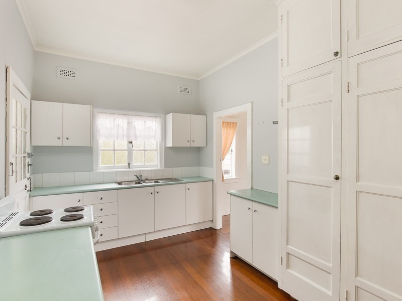 59 Chatsworth Road, Greenslopes QLD 4120