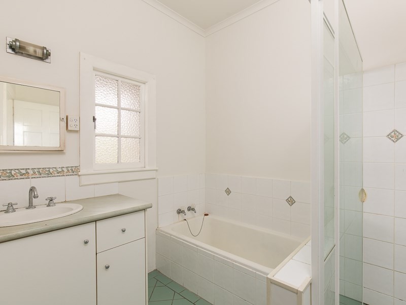 59 Chatsworth Road, Greenslopes QLD 4120