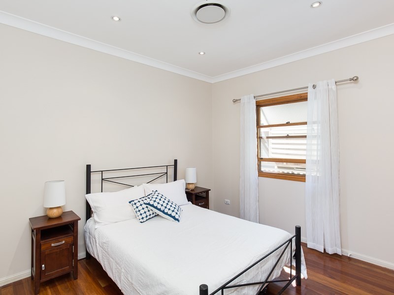 52 Bunowang Street, Balmoral QLD 4171