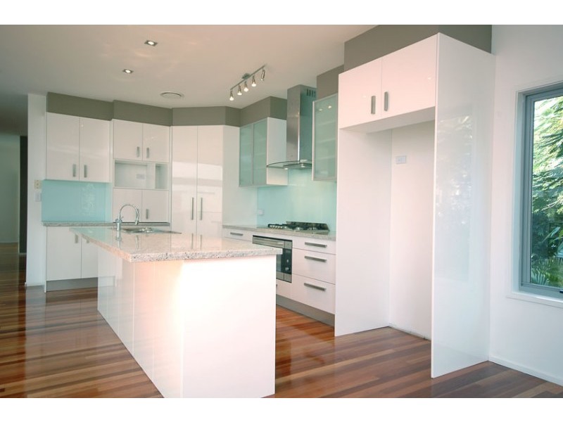 105 Strong Avenue, Graceville QLD 4075