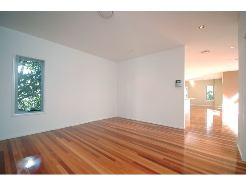 105 Strong Avenue, Graceville QLD 4075