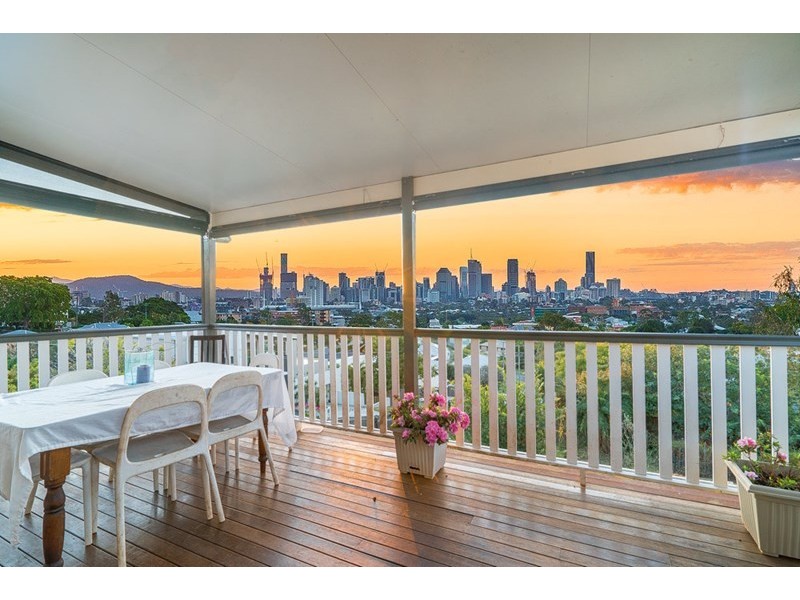 140 Sackville Street, Greenslopes QLD 4120