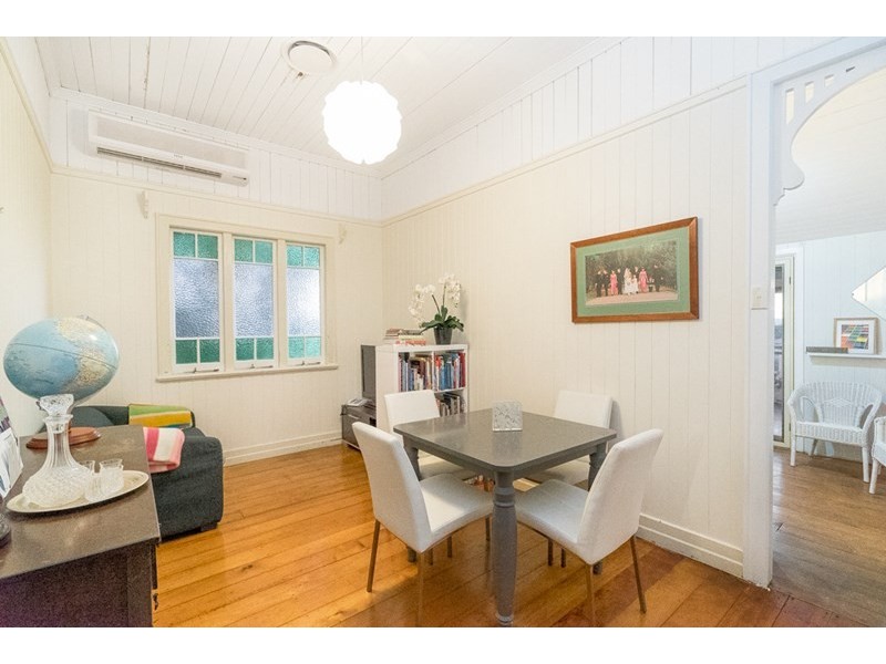 140 Sackville Street, Greenslopes QLD 4120