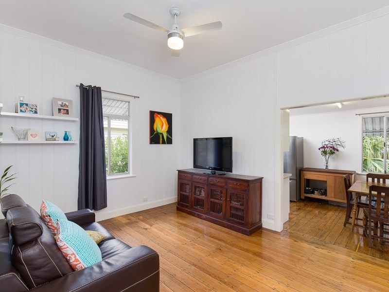59 Turner Avenue, Fairfield QLD 4103