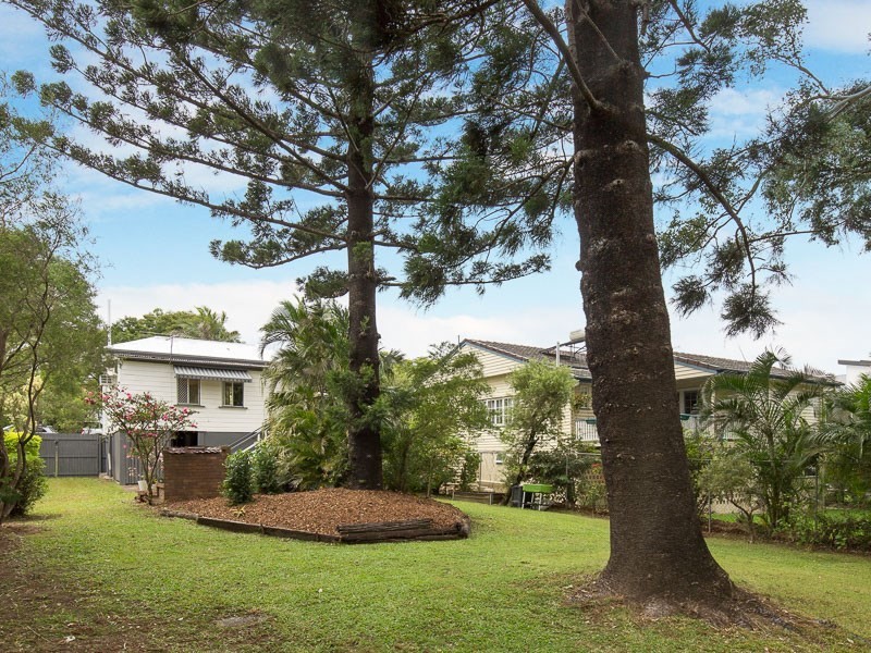 59 Turner Avenue, Fairfield QLD 4103