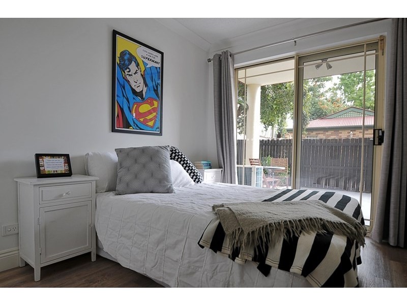 2/57 Bilyana Street, Balmoral QLD 4171