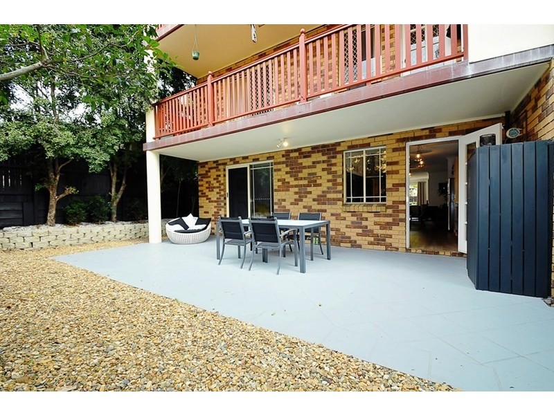 2/57 Bilyana Street, Balmoral QLD 4171