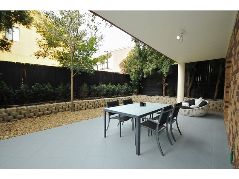 2/57 Bilyana Street, Balmoral QLD 4171