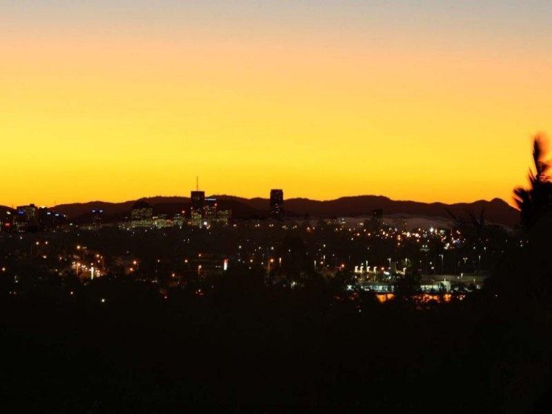 18 Gon Chee Court, Carindale QLD 4152