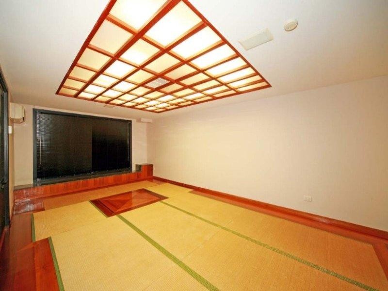 18 Gon Chee Court, Carindale QLD 4152