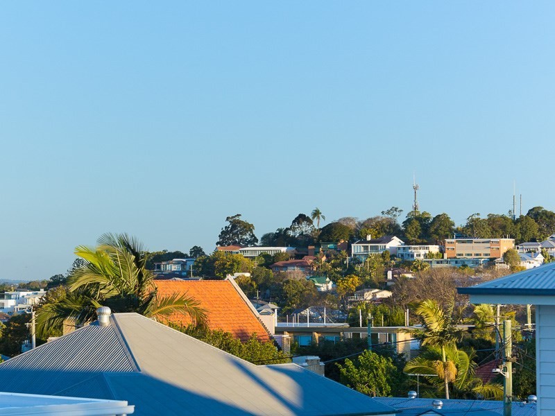 10 Sandringham Street, Clayfield QLD 4011