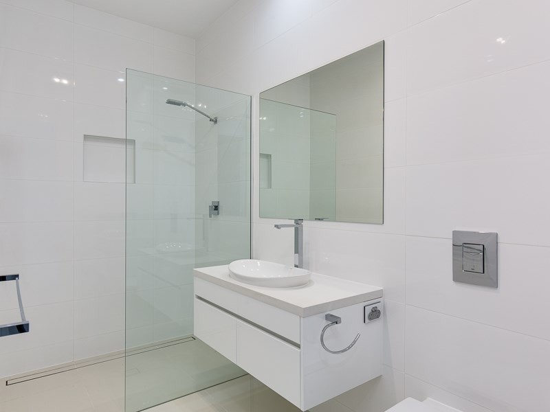 10 Sandringham Street, Clayfield QLD 4011