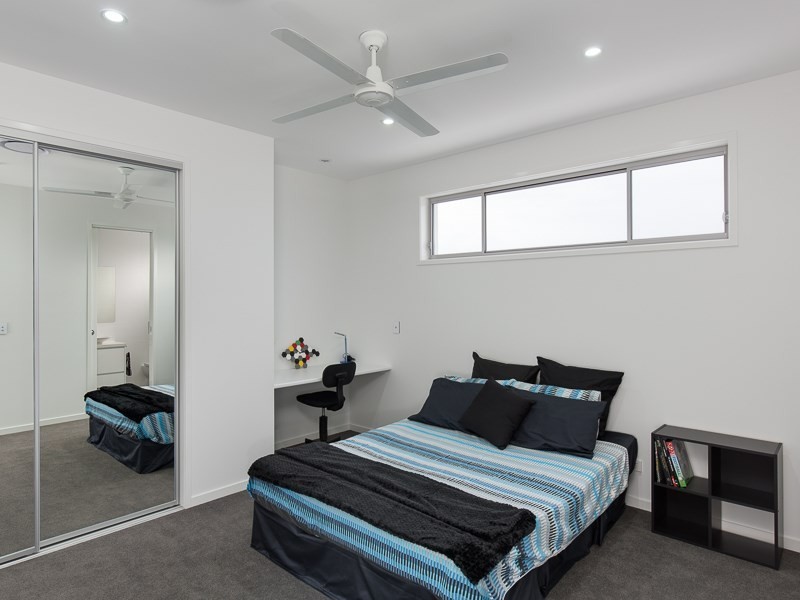 10 Sandringham Street, Clayfield QLD 4011