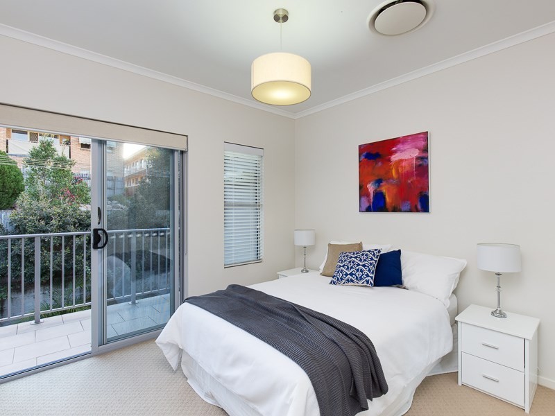 12/86 Pembroke Road, Coorparoo QLD 4151
