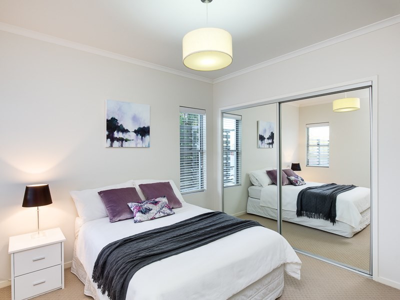 12/86 Pembroke Road, Coorparoo QLD 4151