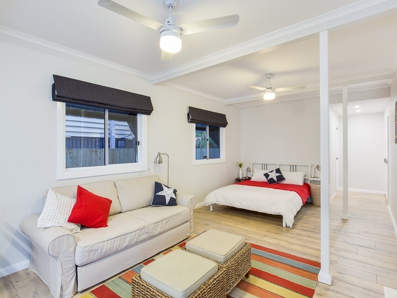 270 Bennetts Road, Norman Park QLD 4170