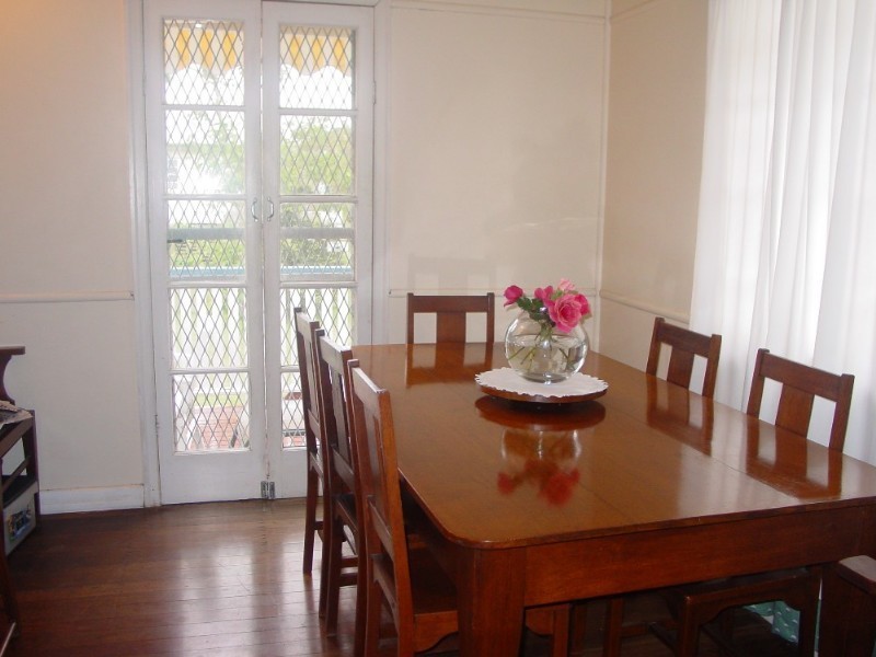 70 Stuart Street, Bulimba QLD 4171
