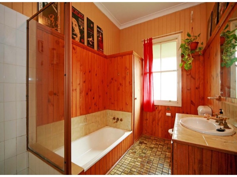 155 Armstrong Road, Cannon Hill QLD 4170