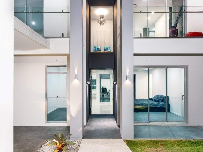 10 Sandringham Street, Clayfield QLD 4011