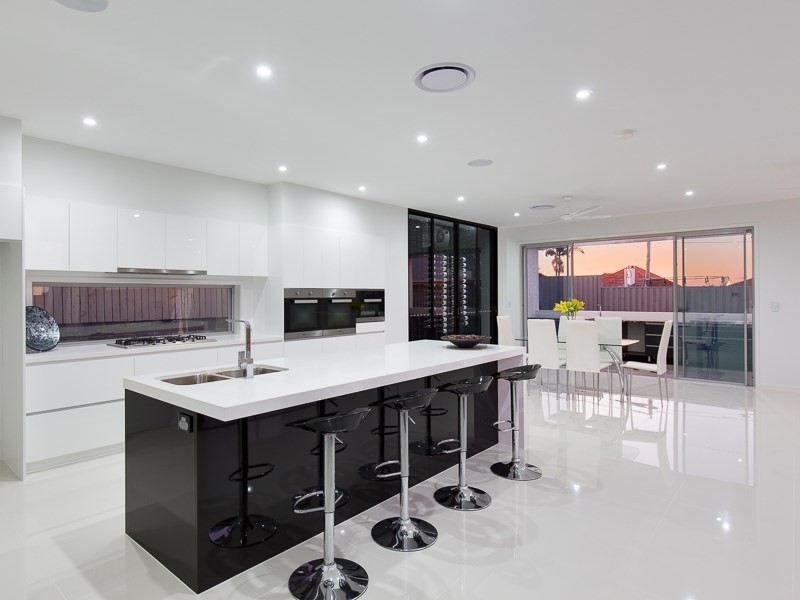 10 Sandringham Street, Clayfield QLD 4011