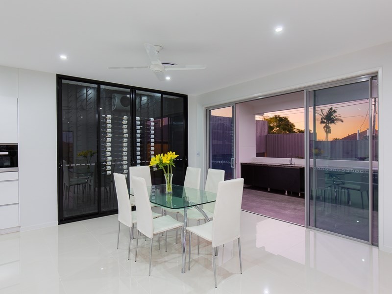 10 Sandringham Street, Clayfield QLD 4011