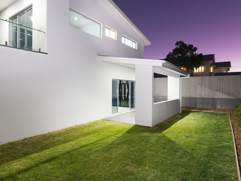 10 Sandringham Street, Clayfield QLD 4011