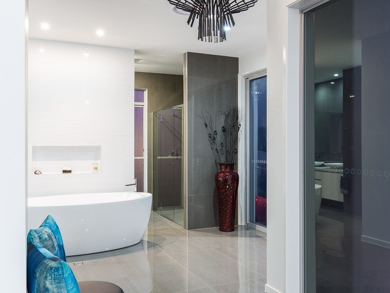 10 Sandringham Street, Clayfield QLD 4011
