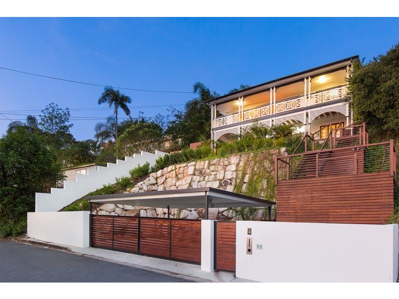 35 Majestic Outlook, Seven Hills QLD 4170