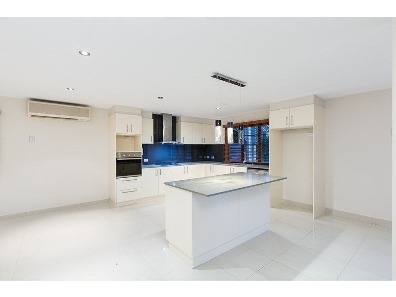 35 Majestic Outlook, Seven Hills QLD 4170