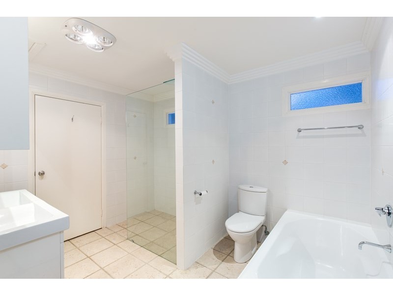 35 Majestic Outlook, Seven Hills QLD 4170