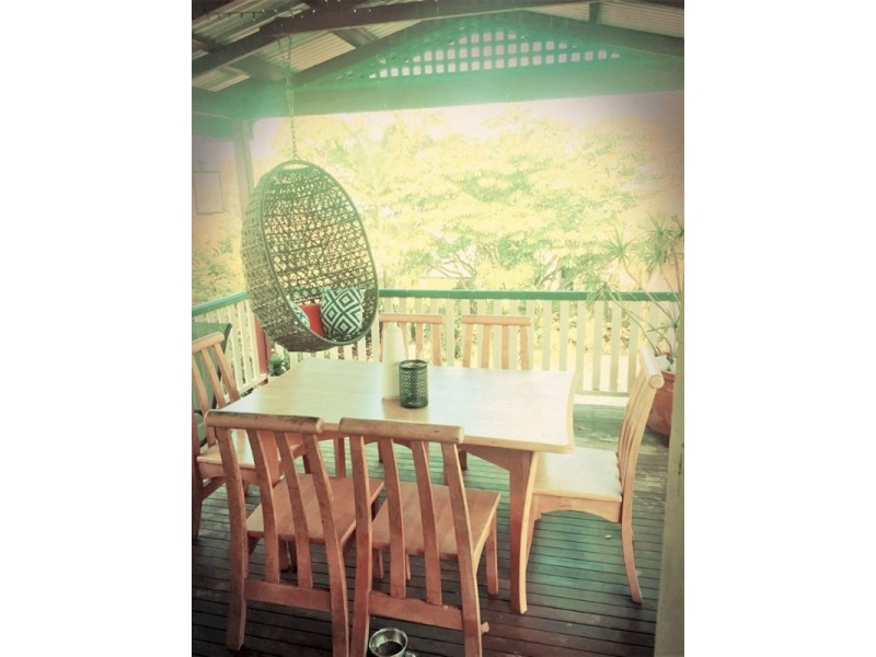 17 Karthina Street, Bulimba QLD 4171