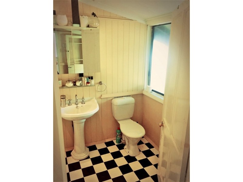 17 Karthina Street, Bulimba QLD 4171