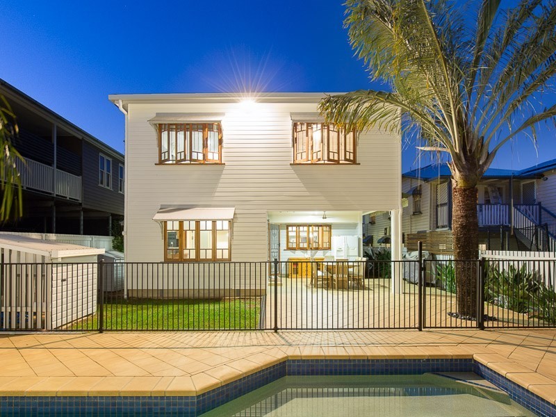 10 Ellesmere Street, Yeronga QLD 4104