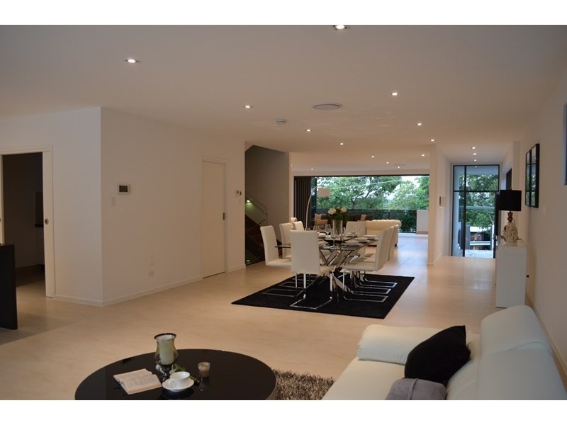 2 Taylor Street, Balmoral QLD 4171