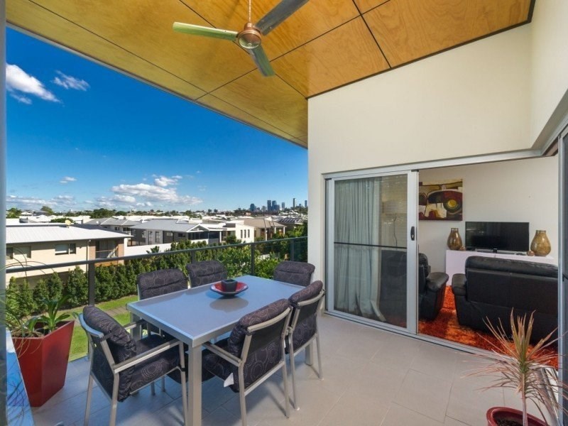 19/2 Barramul Street, Bulimba QLD 4171