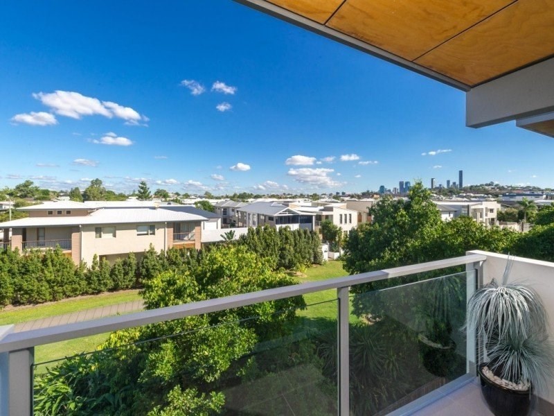 19/2 Barramul Street, Bulimba QLD 4171