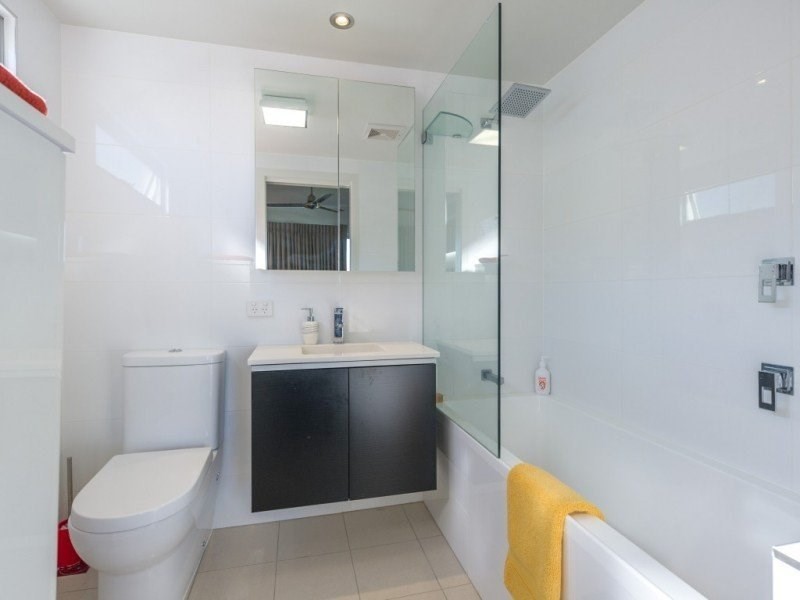 19/2 Barramul Street, Bulimba QLD 4171