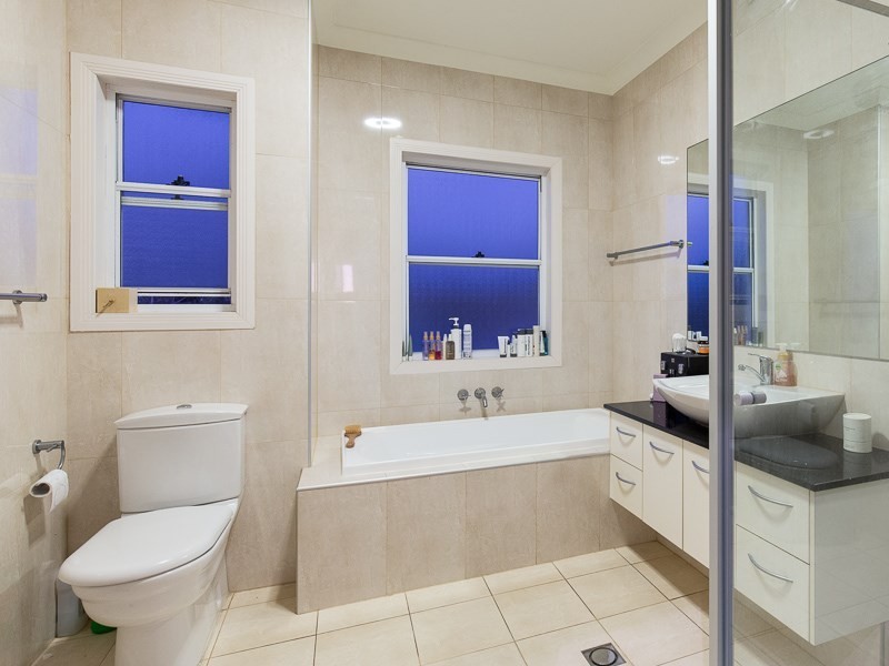 94 Buena Vista Avenue, Coorparoo QLD 4151