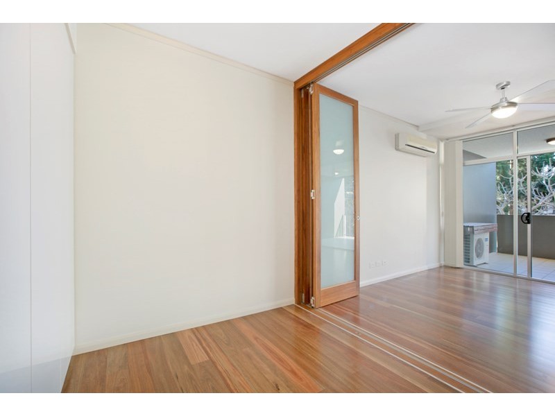 104/43 Love Street, Bulimba QLD 4171