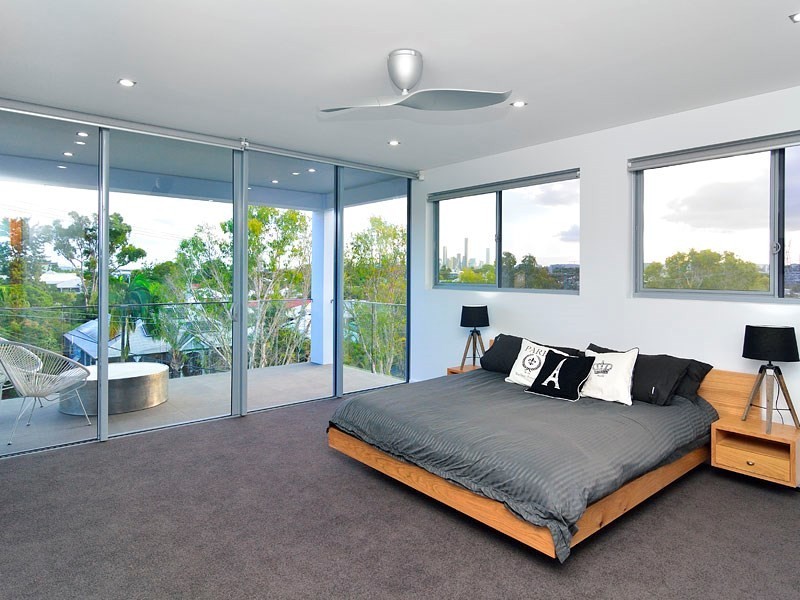 56 Henderson Street, Bulimba QLD 4171