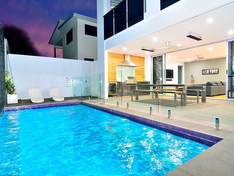 56 Henderson Street, Bulimba QLD 4171