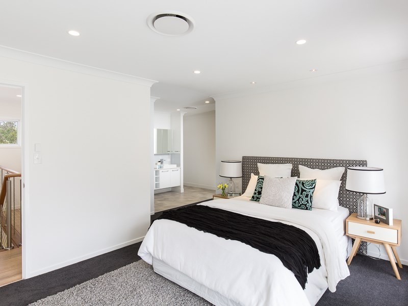 27 Ferol Street, Coorparoo QLD 4151