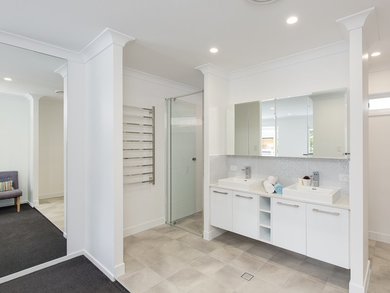 27 Ferol Street, Coorparoo QLD 4151