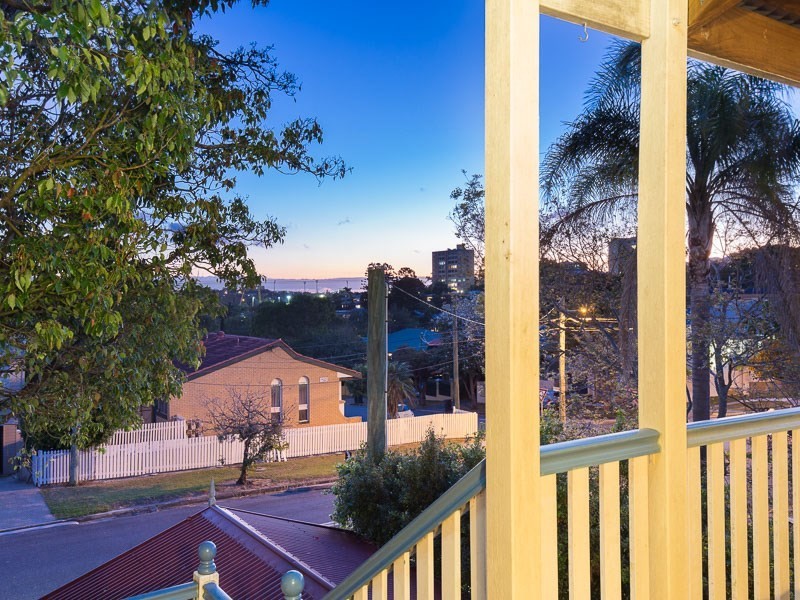 60 Kingsbury Street, Norman Park QLD 4170