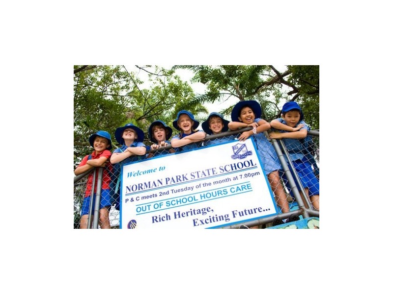 60 Kingsbury Street, Norman Park QLD 4170