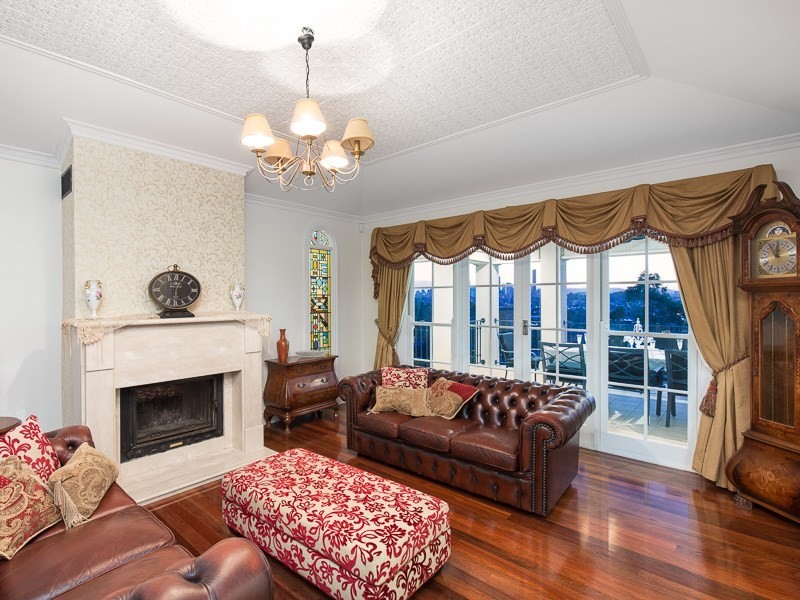 31 Dilkera Street, Balmoral QLD 4171